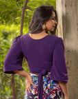 Top Lua Morado