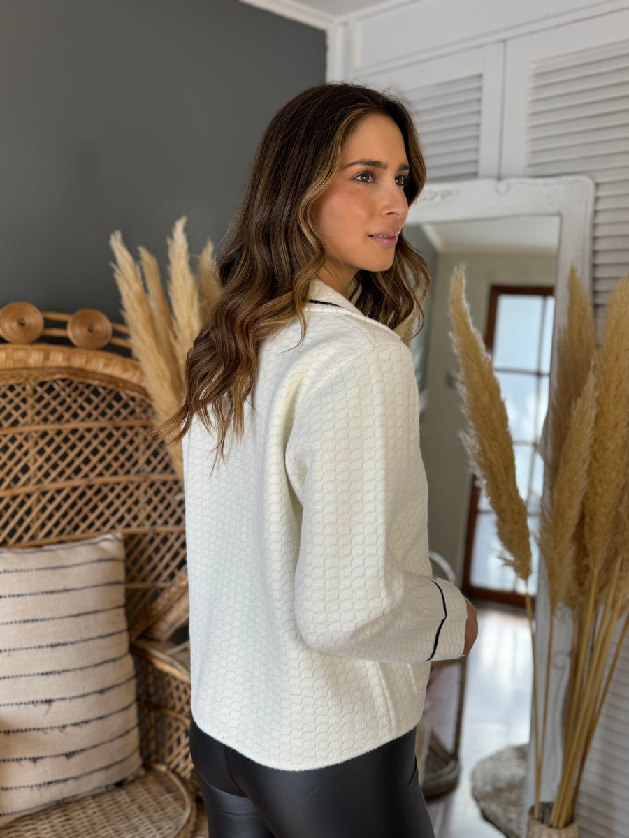 Chaqueta Amore Mio crema
